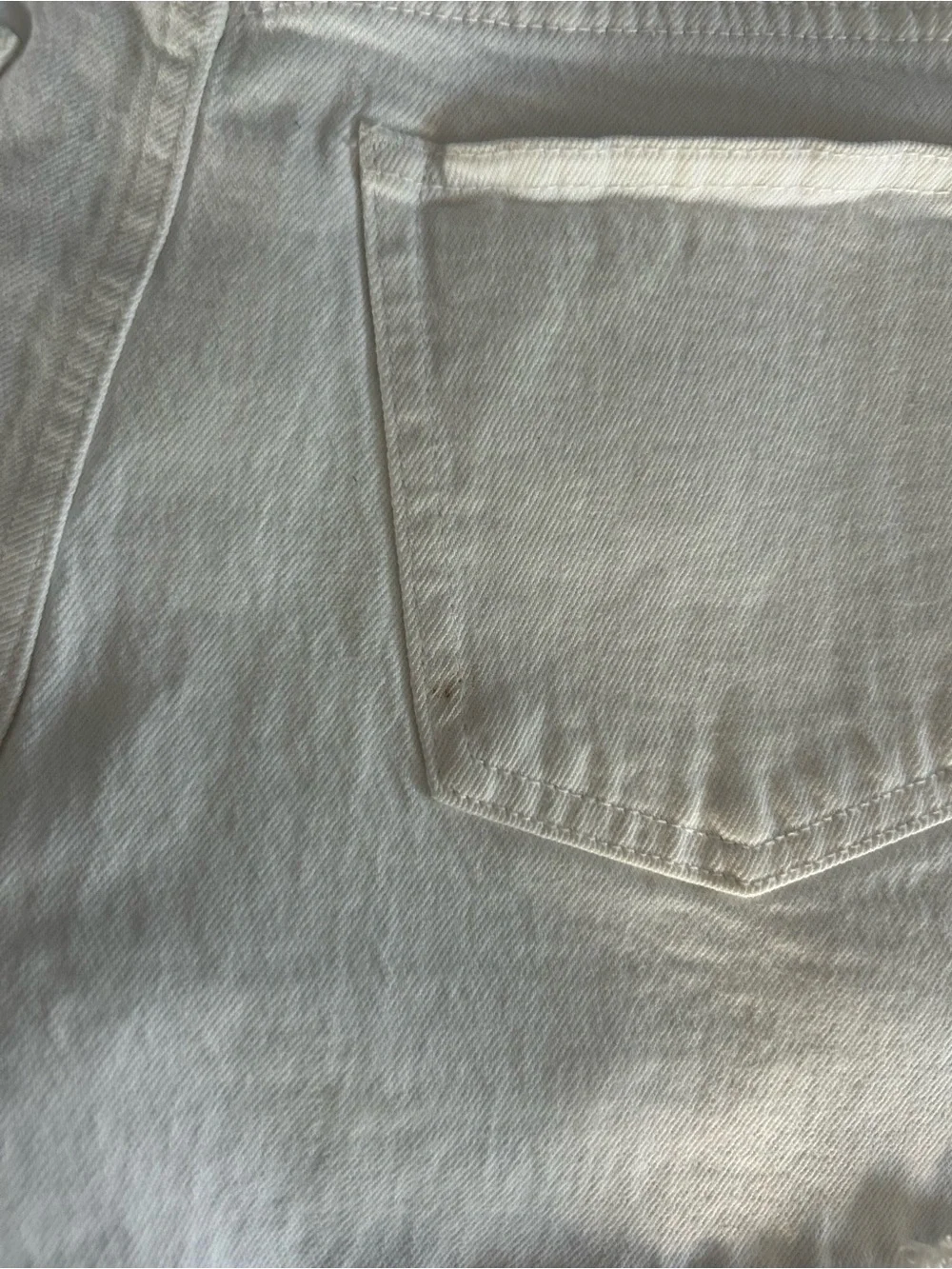 Abercrombie & Fitch White Distressed Denim Cutoff Shorts Size 27/4